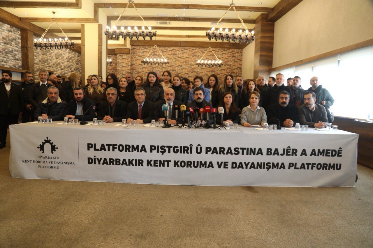 MÜRŞİTPINAR SINIR KAPISI DERHAL AÇILMALIDIR!