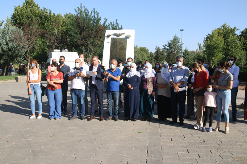 ORTAK AÇIKLAMA- Küresel sorunlar ülkelerin savaş dillerinden ve yaklaşımlarından besleniyor