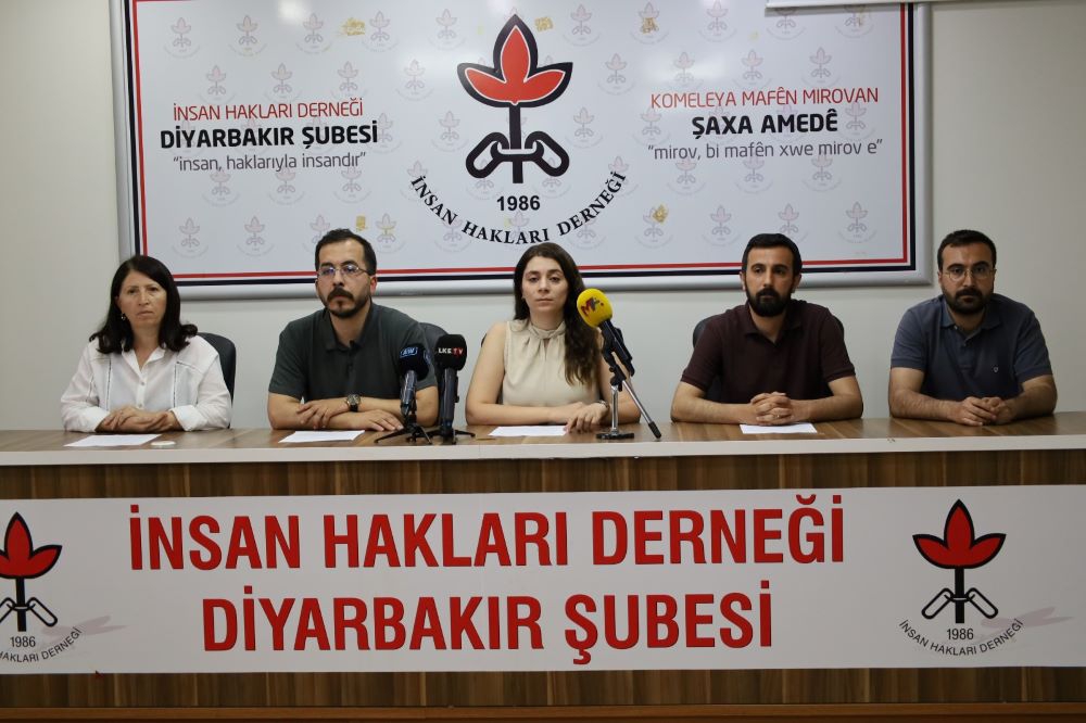 Diyarbakır Kadın Kapalı Hapishanesi’nde tutulan ve açlık grevi eylemini sürdüren Seda BAYKAN’ın durumu hakkında basın açıklaması yaptık.
