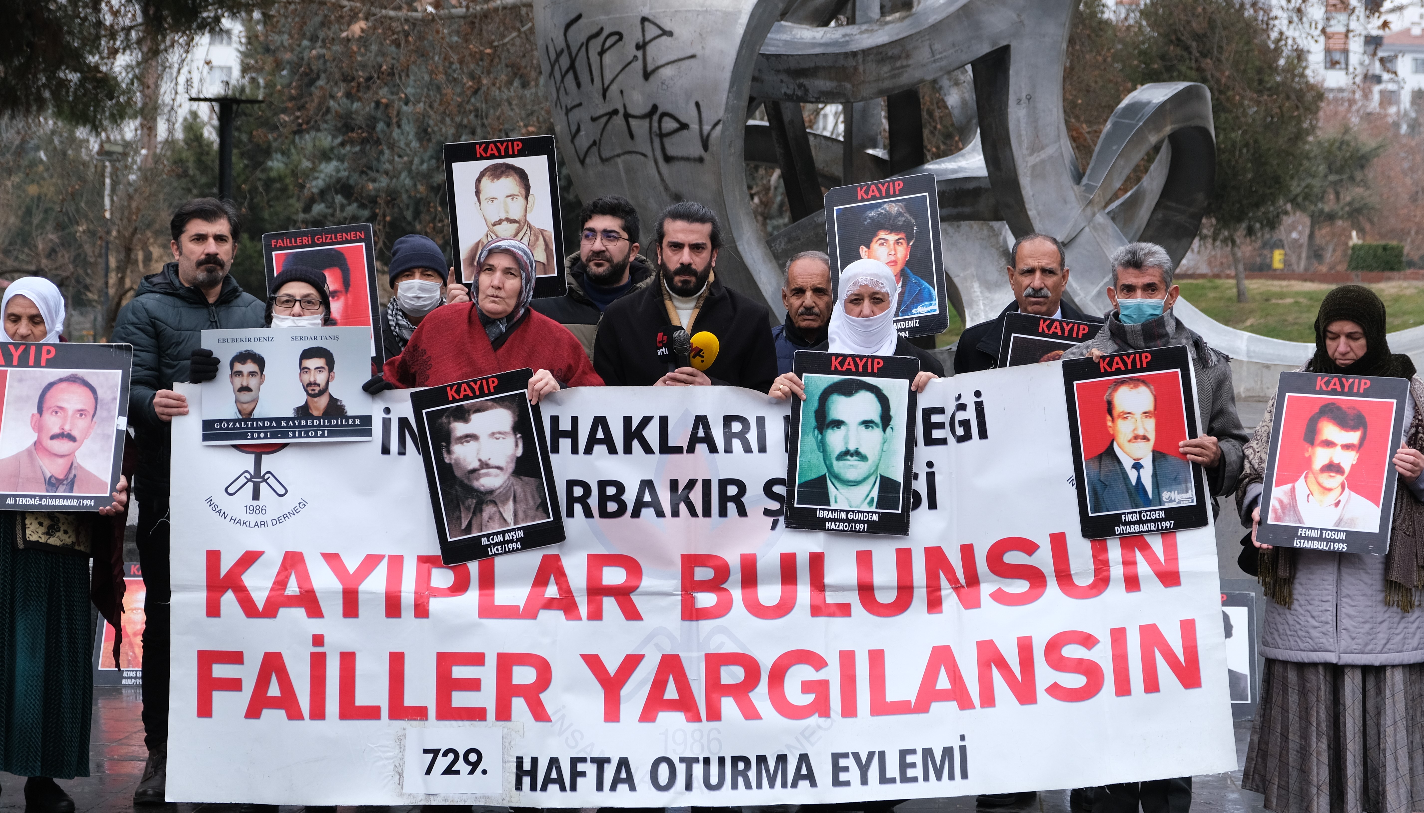 Kayıp Yakınları 729.Hafta: Deniz ve Tanış’ın akıbeti soruldu