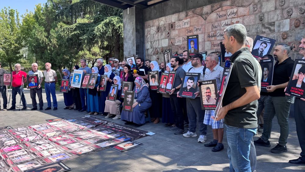 917. HAFTA: KAYIP YAKINLARI MEHMET SİNCAR İÇİN ADALET İSTEDİ